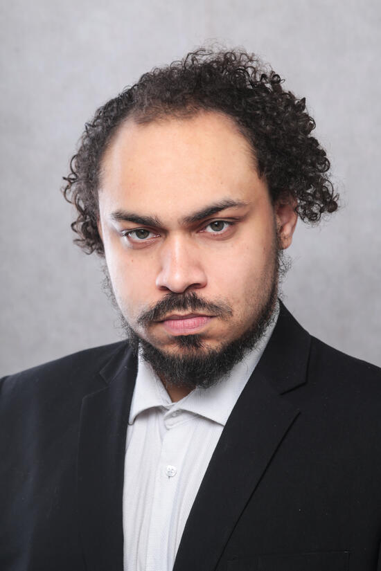 Headshot 4